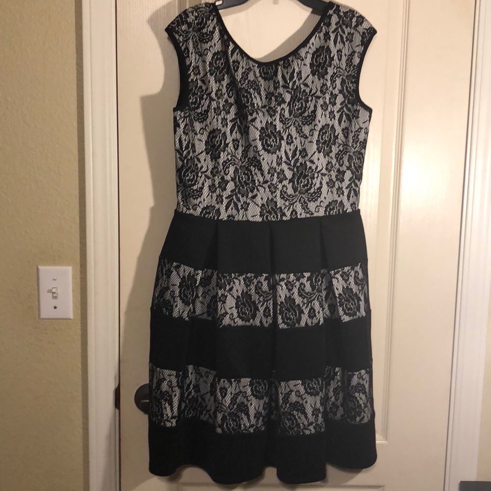 Tiana Black and White Floral Cocktail Dress